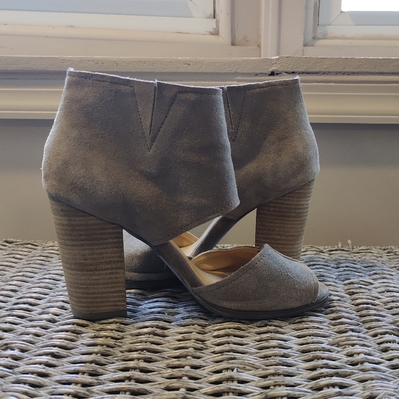 Kelsi Dagger Brooklyn Gaya Open Toe Bootie - Picture 6 of 13